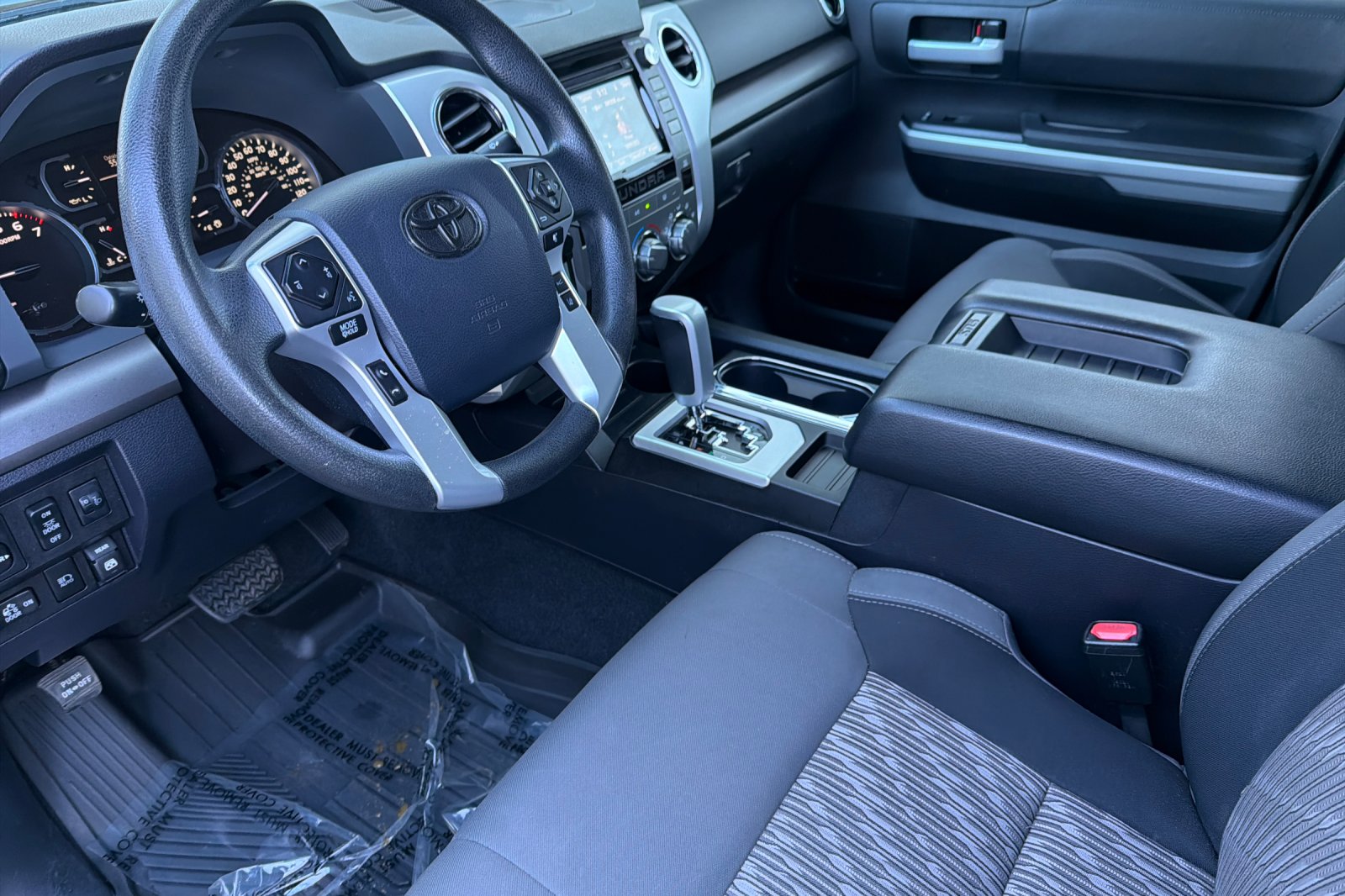 2018 Toyota Tundra SR5 - Photo 7