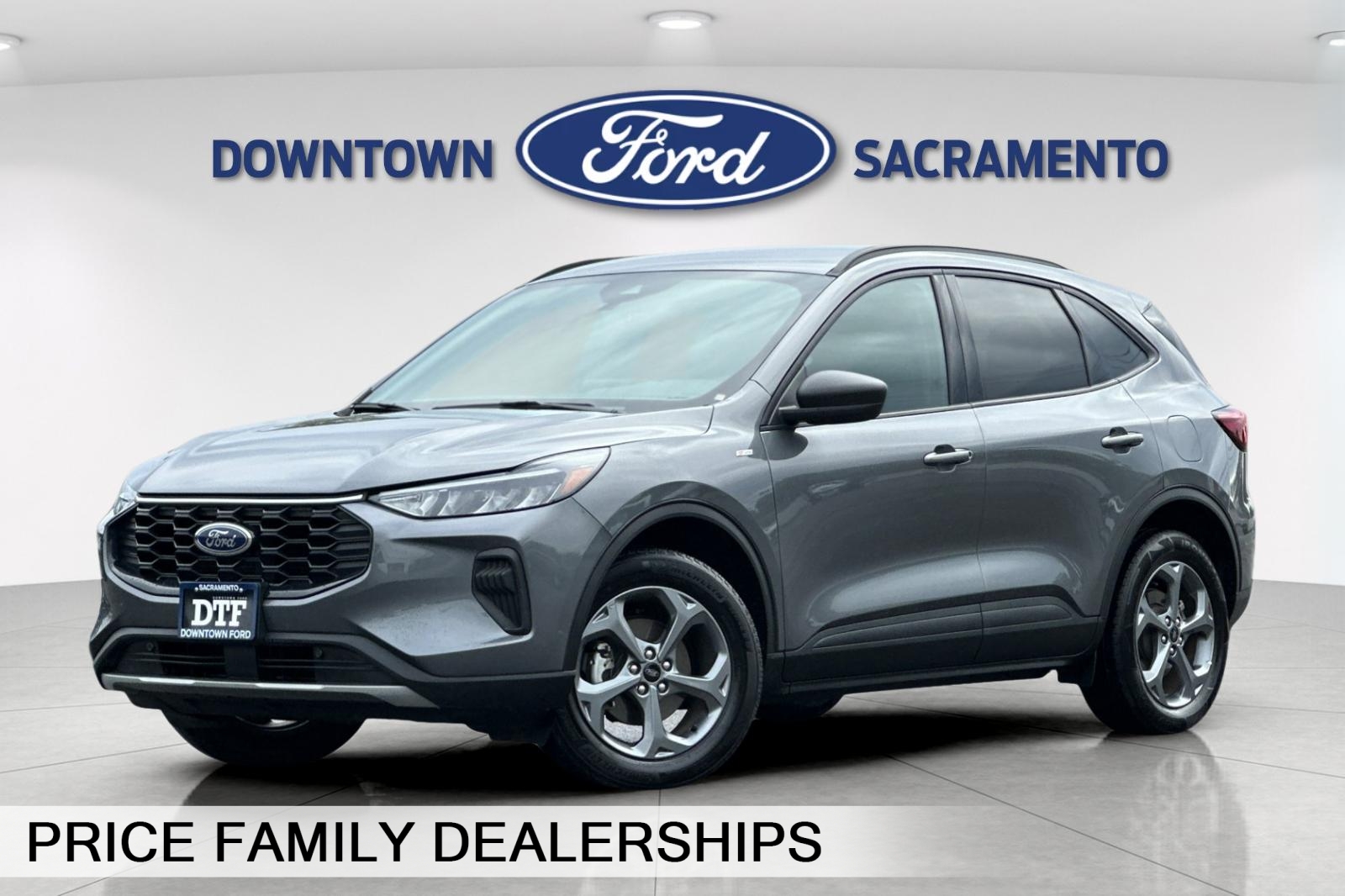 2025 Ford Escape ST-Line AWD's photo