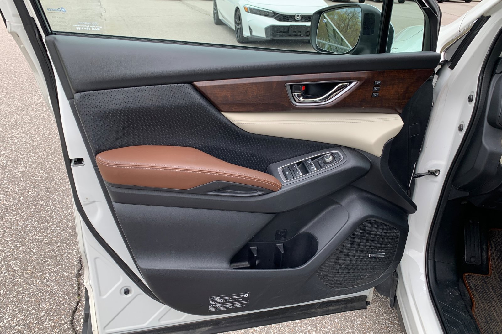 Used 2022 White Subaru Touring image 12