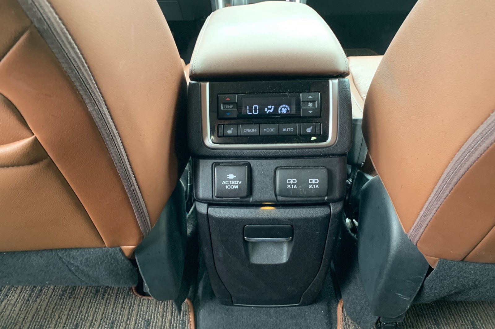 Used 2022 White Subaru Touring image 15