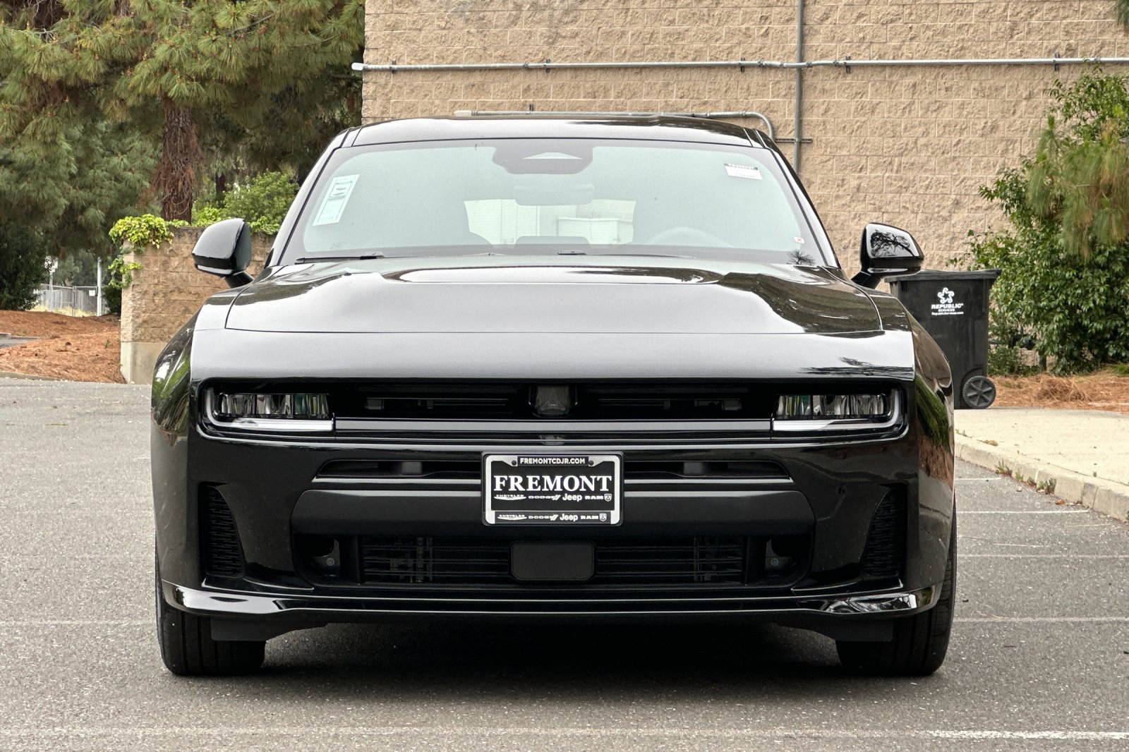 New 2026 Diamond Black Crystal Pearlcoat Dodge R/T image 8
