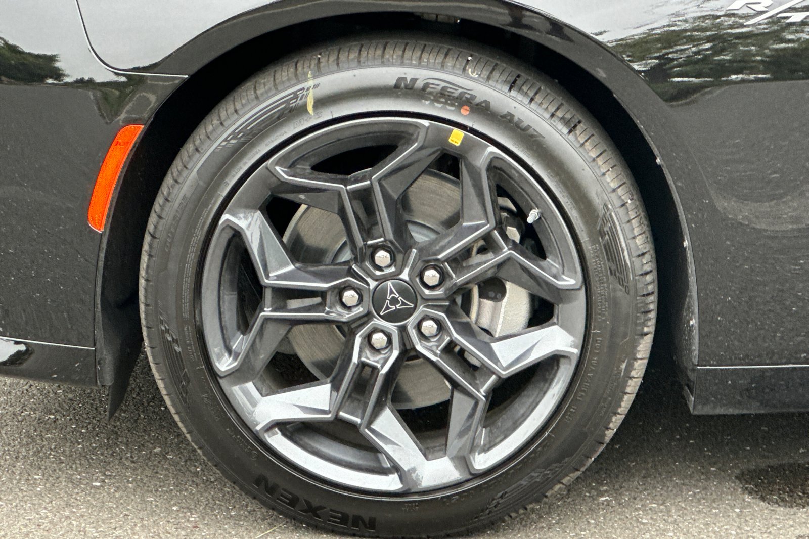 New 2026 Diamond Black Crystal Pearlcoat Dodge R/T image 23