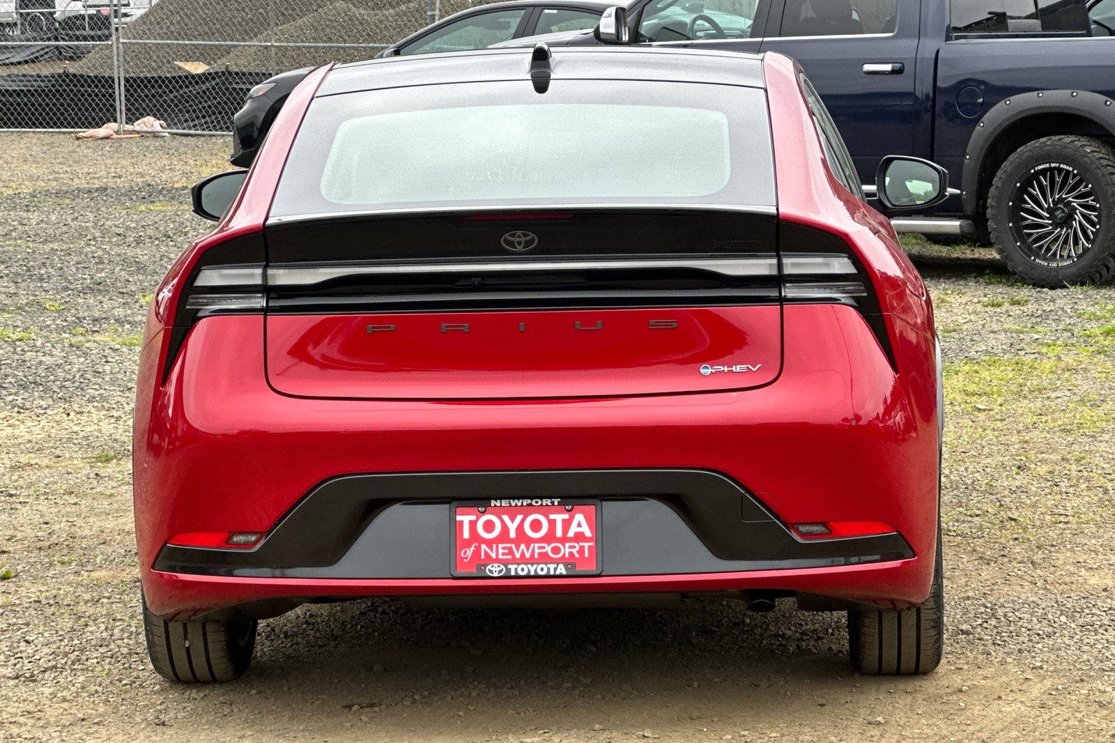 2026 Toyota Prius Plug-in Hybrid XSE - Photo 5