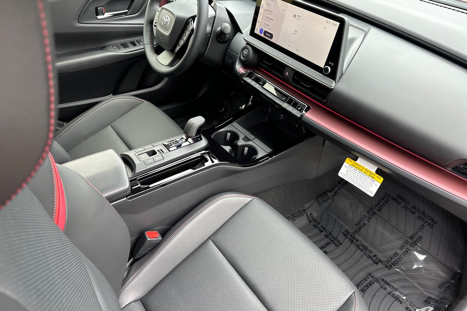 2026 Toyota Prius Plug-in Hybrid XSE - Photo 13