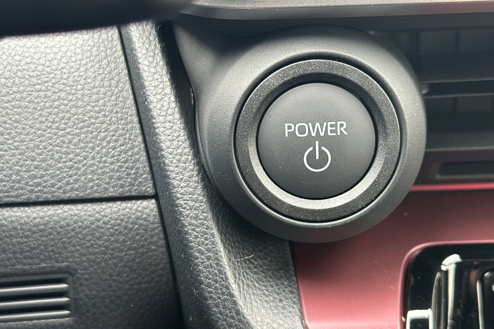 2026 Toyota Prius Plug-in Hybrid XSE - Photo 19