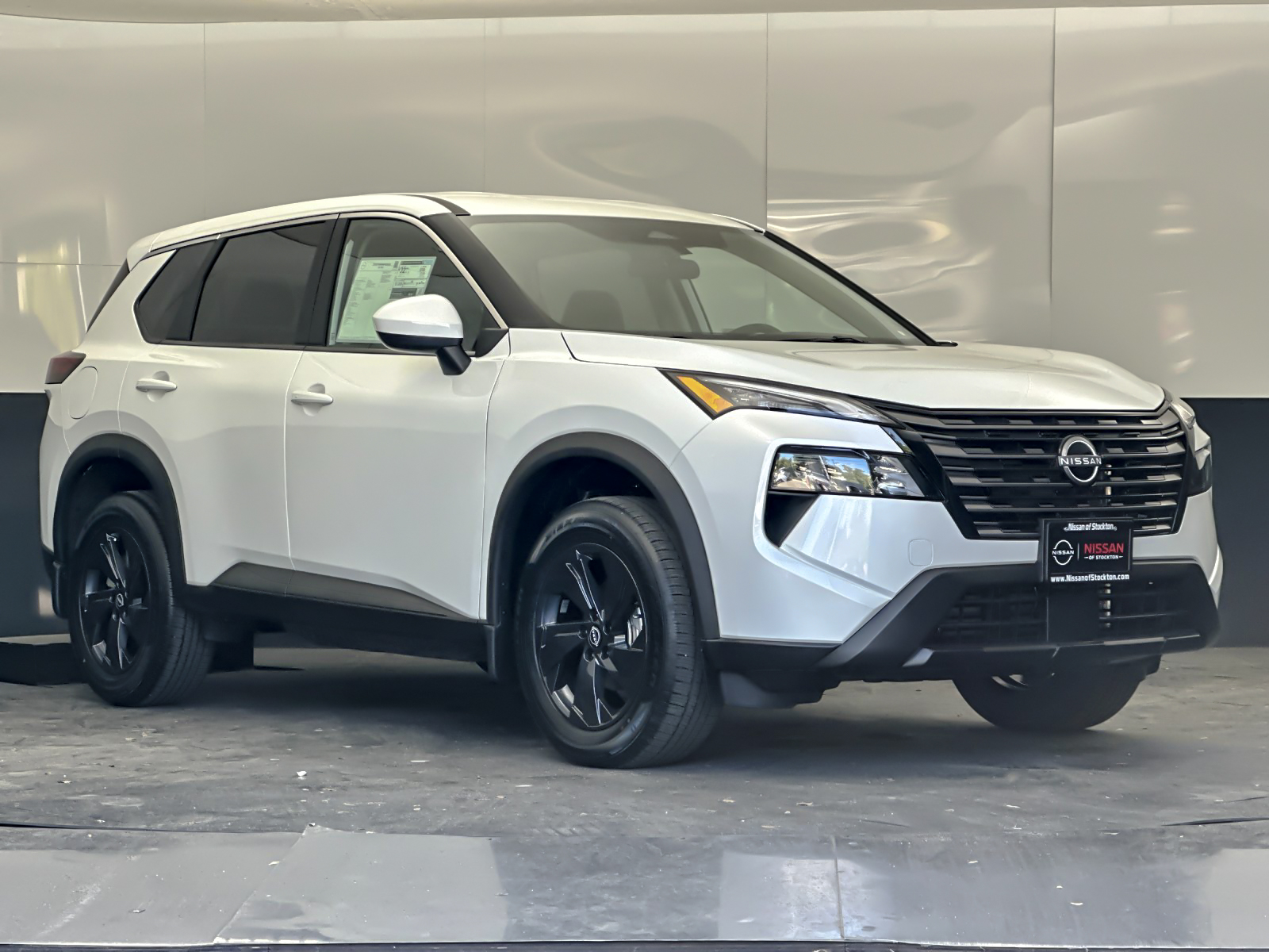 2026 Nissan Rogue SV FWD's photo