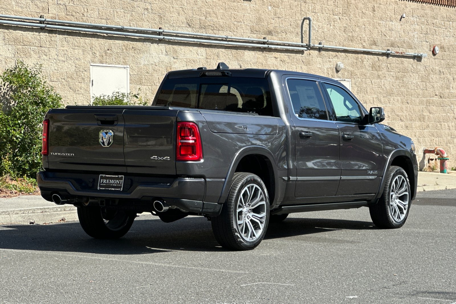 New 2026 RAM 1500 Tungsten 4D Crew Cab in Newark #TN174945