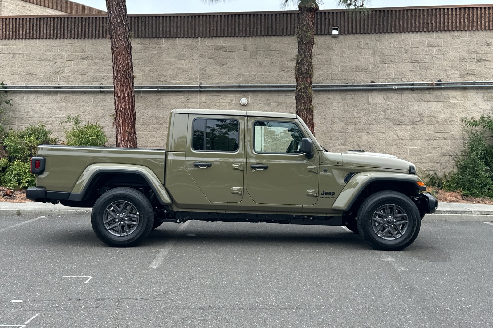 New 2026 41 Exterior Paint Jeep Sport S image 2