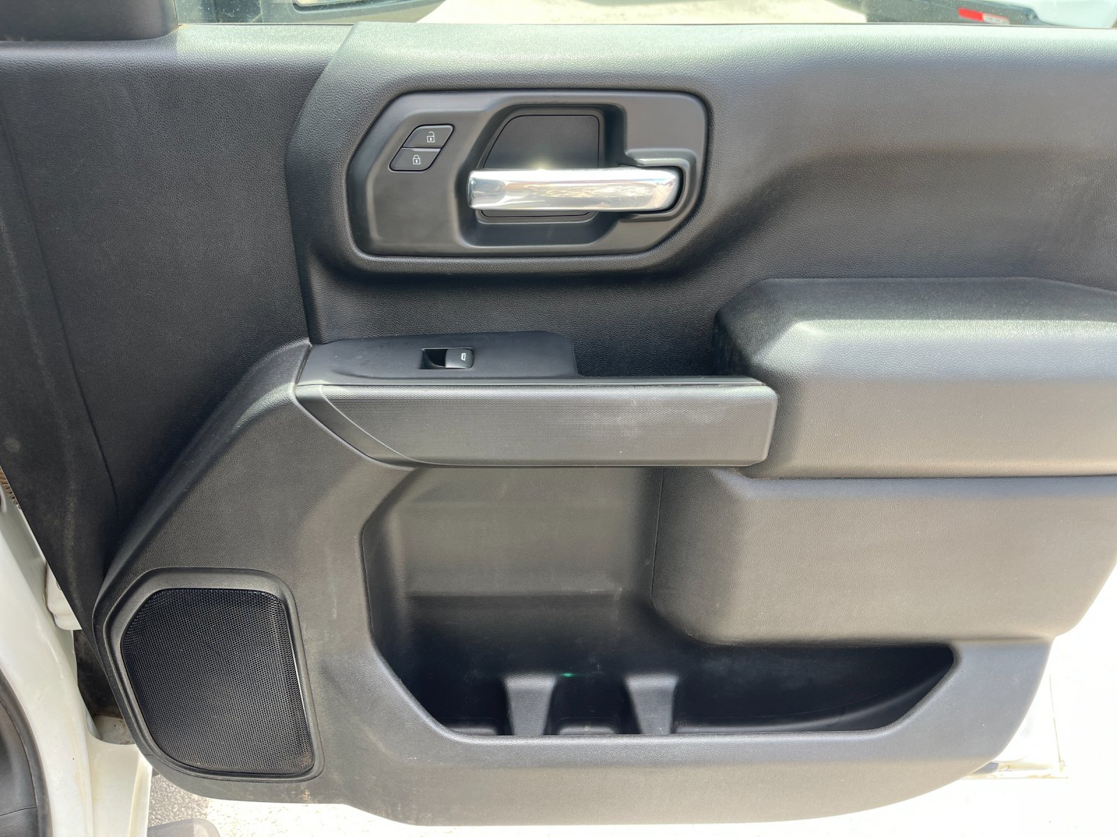 Used 2022 White Chevrolet Work Truck image 18