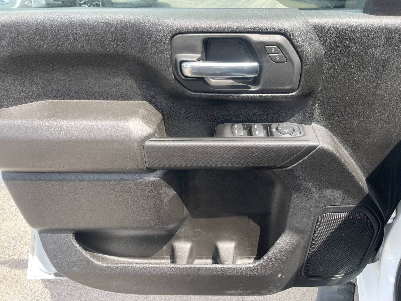 Used 2022 White Chevrolet Work Truck image 12