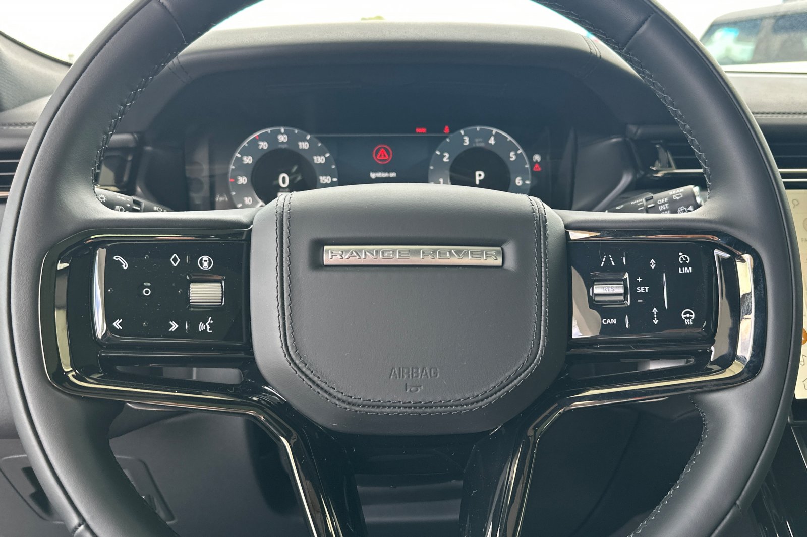New 2026 Santorini Black Land Rover Dynamic SE image 24