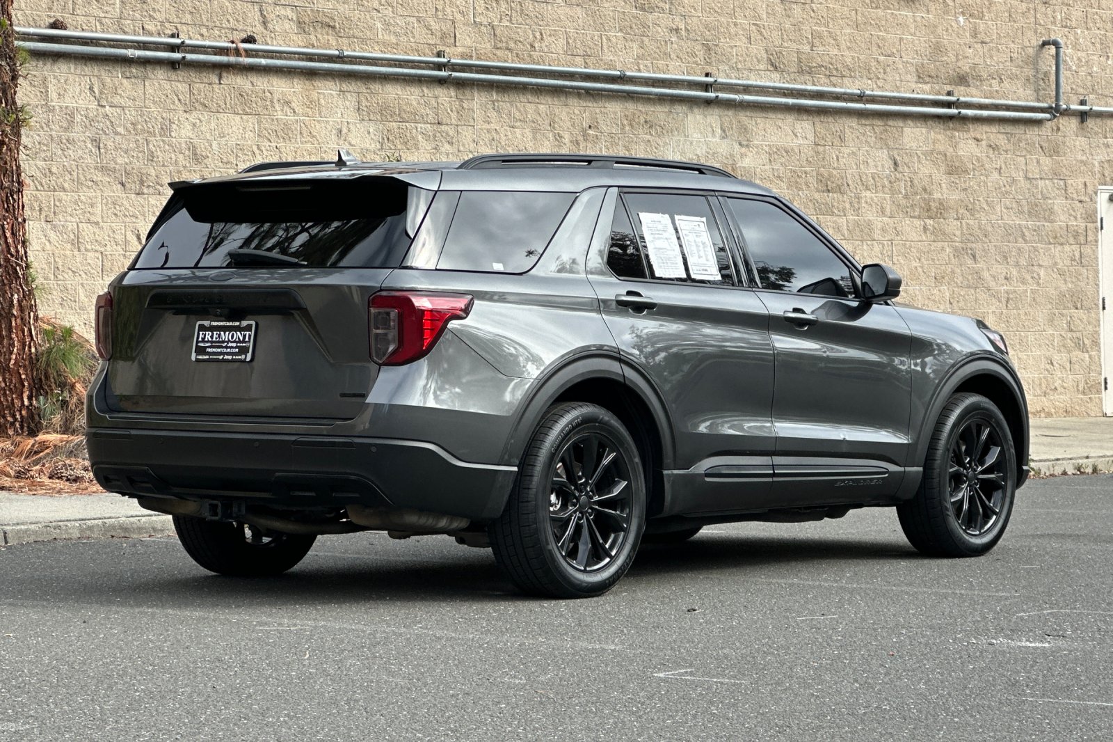 Used 2020 Gray Ford XLT image 3
