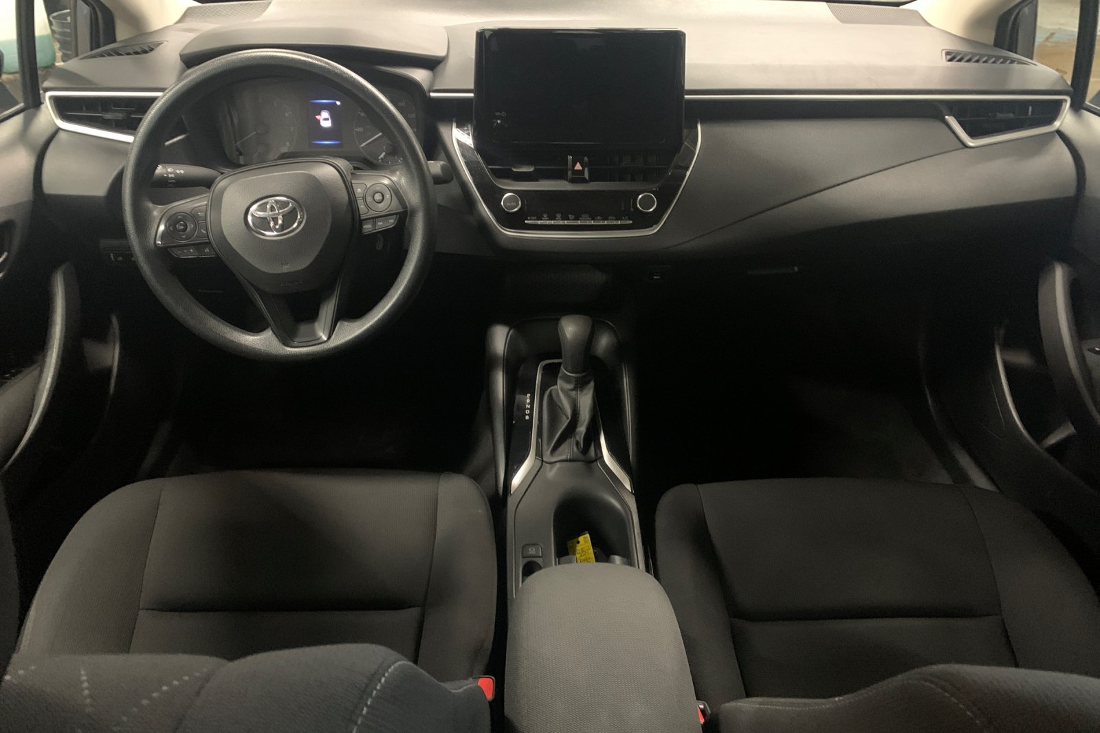 Used 2024  Toyota LE image 15