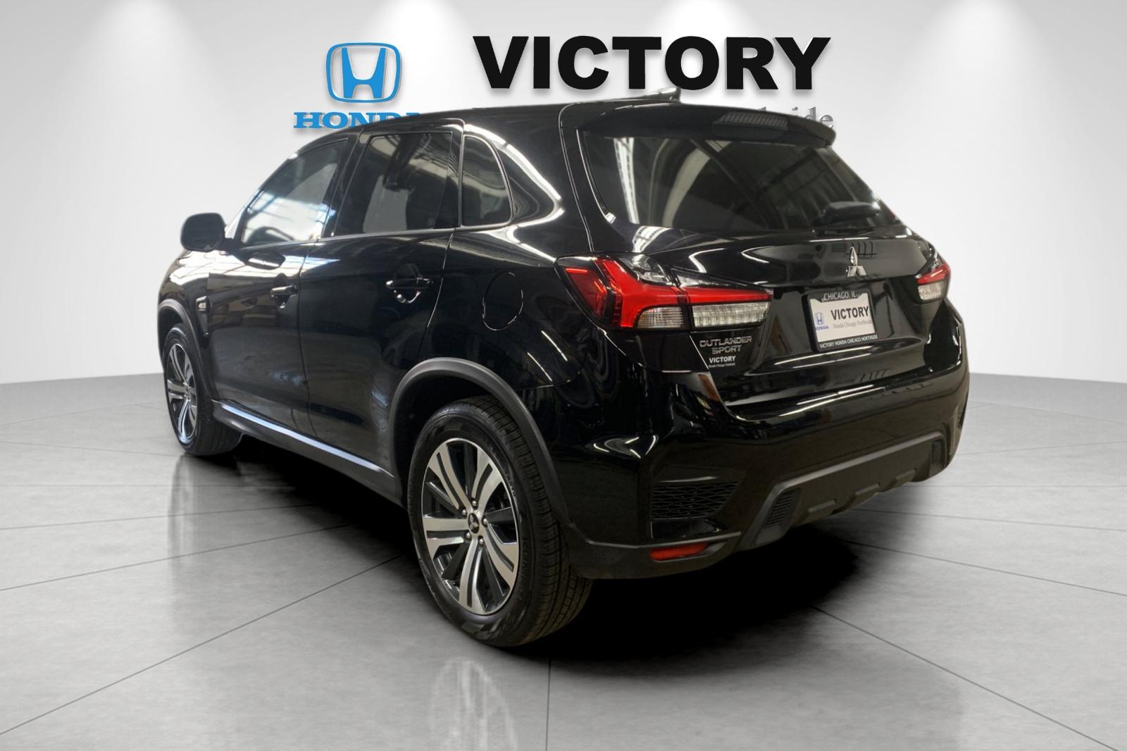 Used 2024  Mitsubishi 2.0 ES image 4