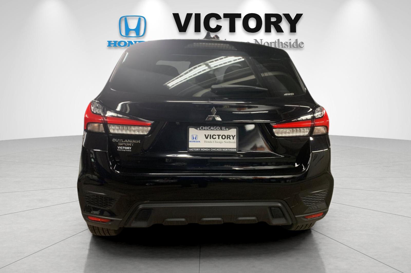 Used 2024  Mitsubishi 2.0 ES image 5