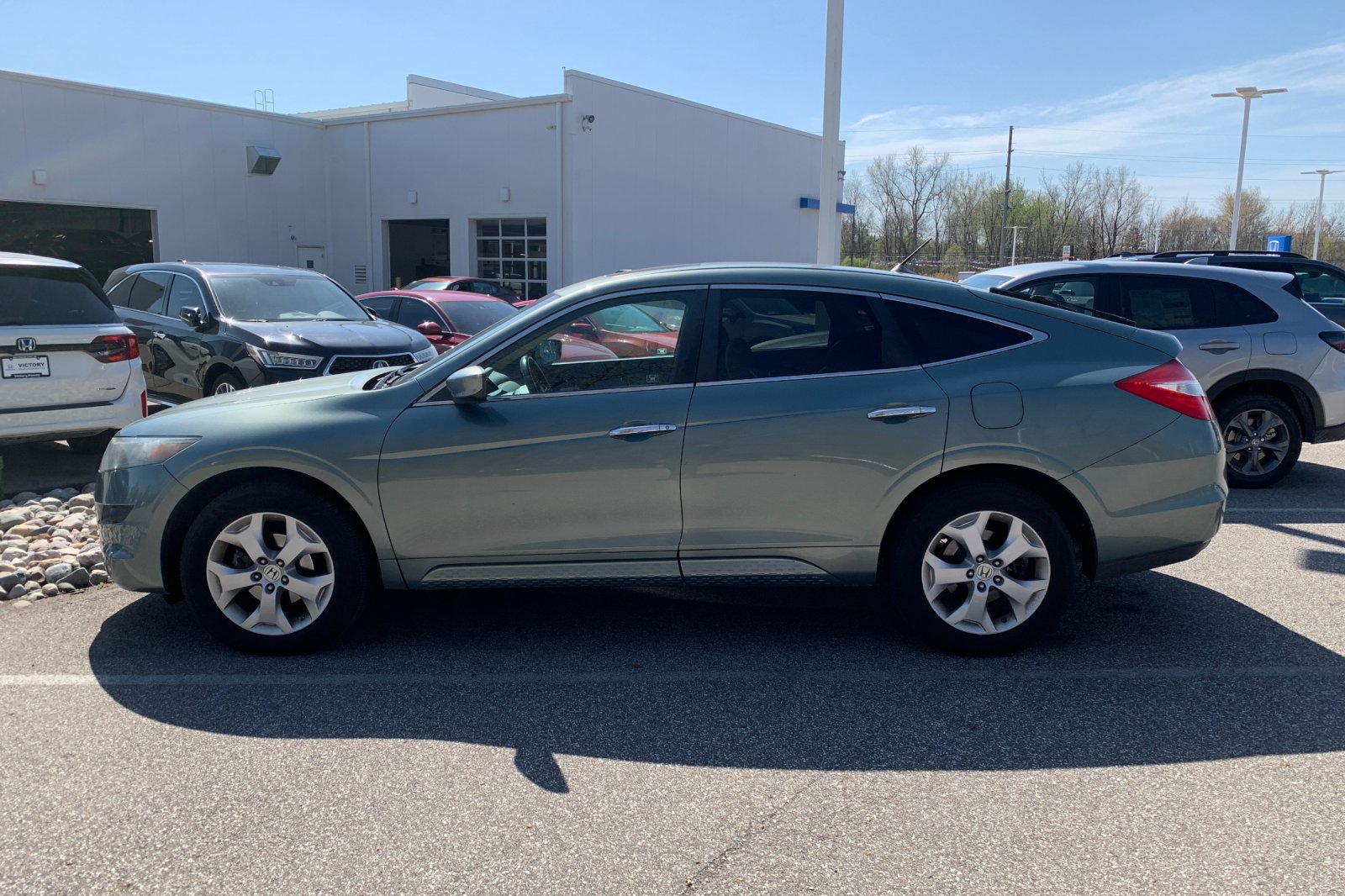 Used 2012 Honda Crosstour EX-L V6 with VIN 5J6TF2H59CL010725 for sale in Michigan City, IN