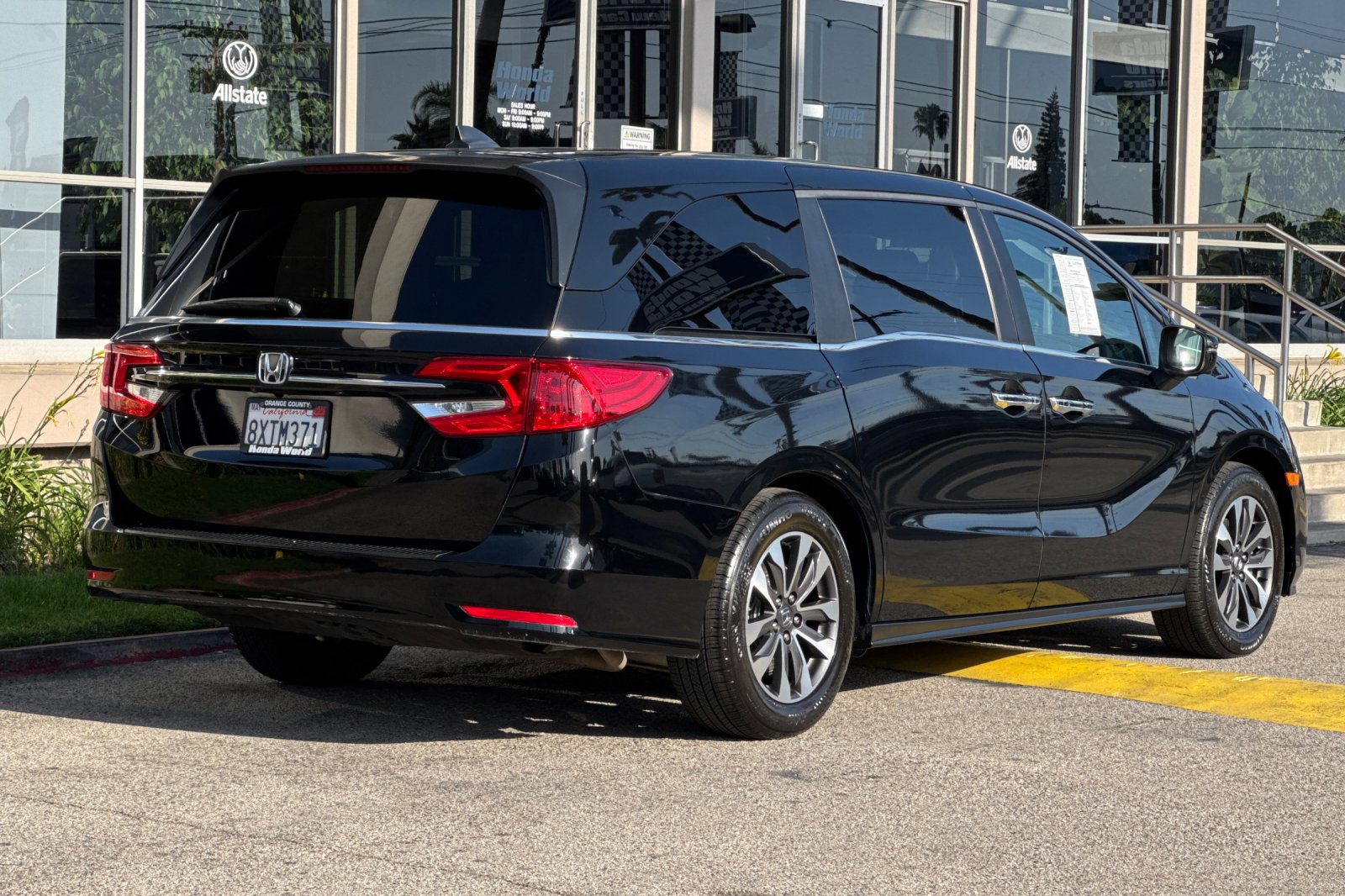 Certified Used 2022 Crystal Black Pearl Honda EX-L image 4