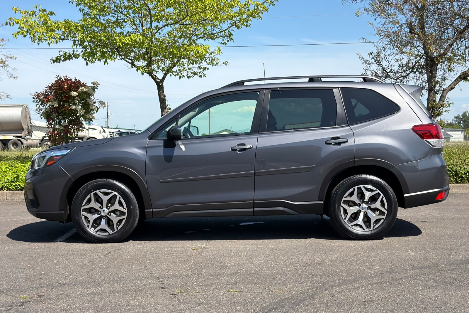 Used 2020 Gray Subaru Premium image 7
