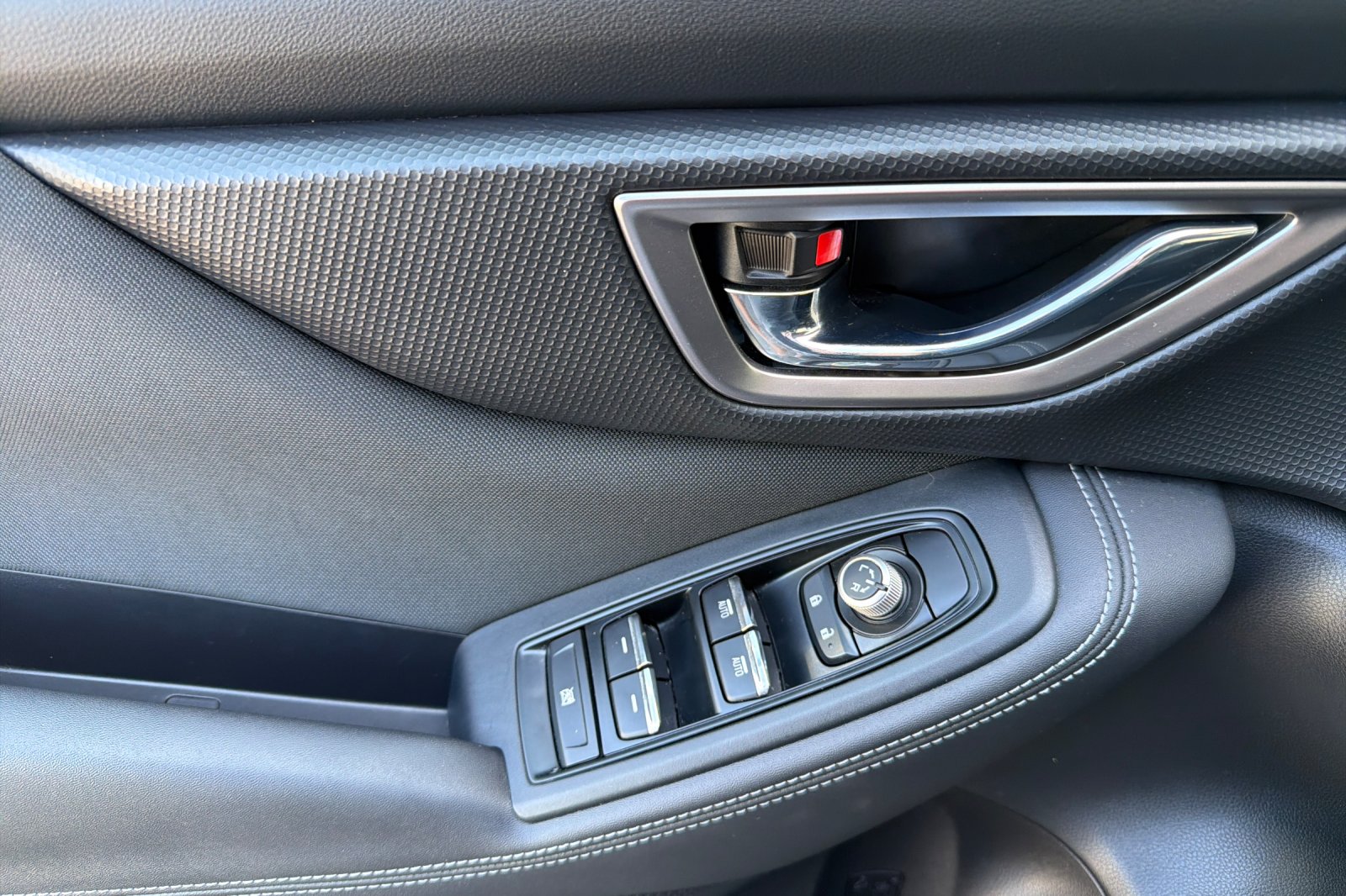 Used 2020 Gray Subaru Premium image 11