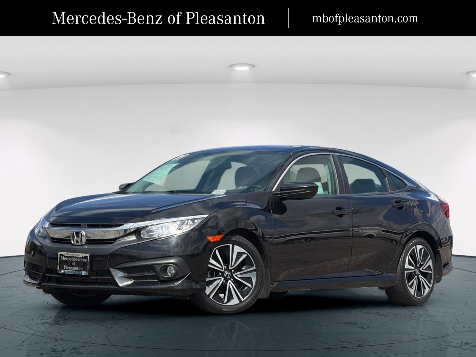 2017 Honda Civic EX-L w/Navigation CVT's photo