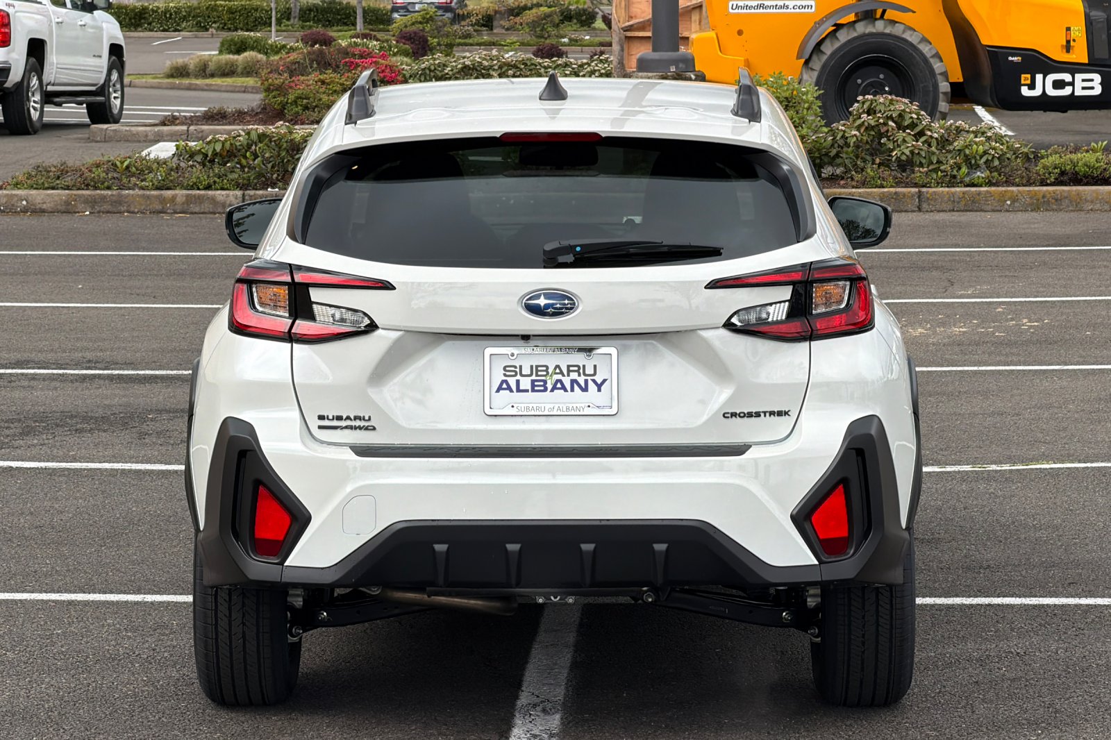 New 2026 CRYSTAL WHITE PEARL Subaru Premium image 5
