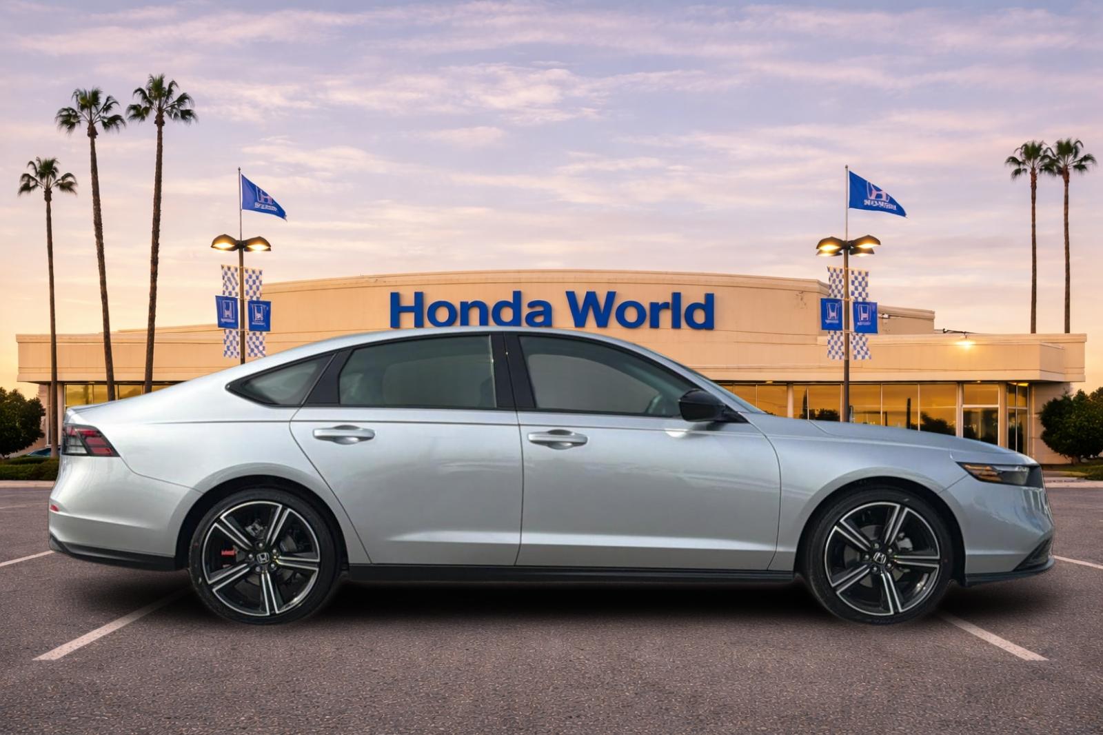 New 2026 Solar Silver Metallic Honda SE image 3