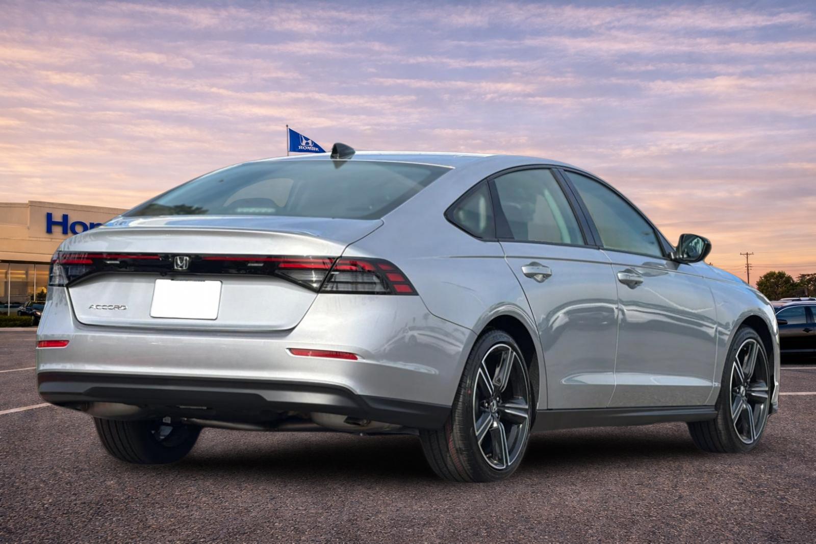 New 2026 Solar Silver Metallic Honda SE image 4