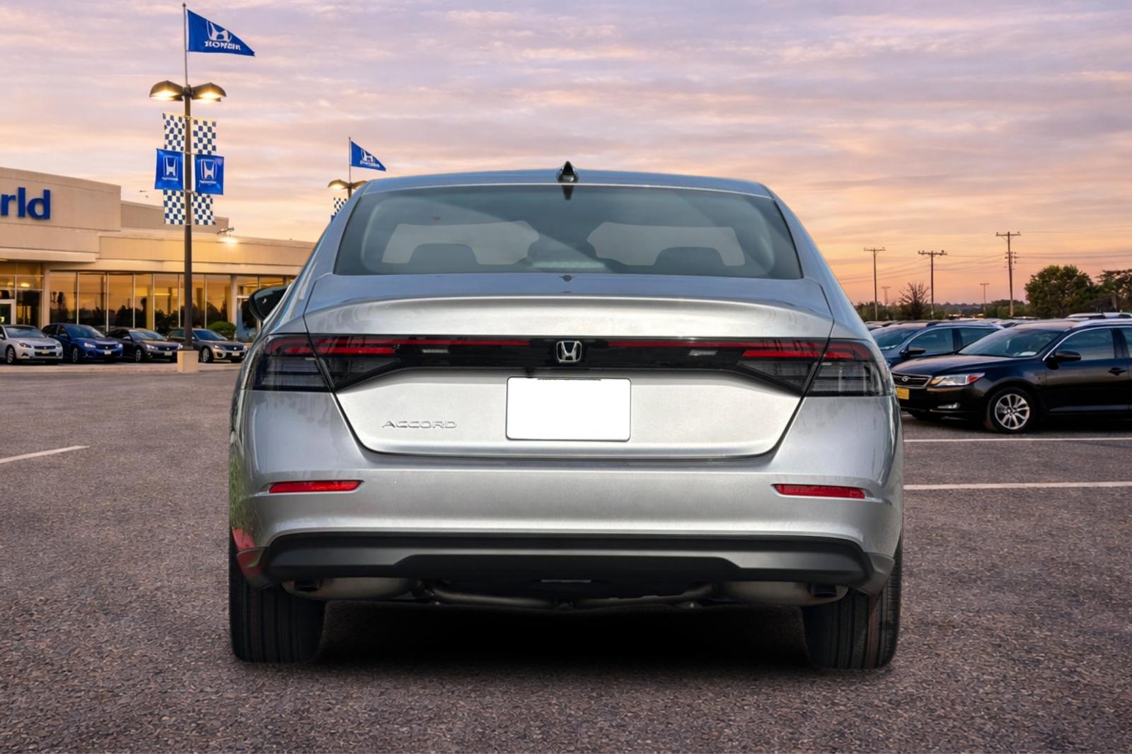 New 2026 Solar Silver Metallic Honda SE image 5