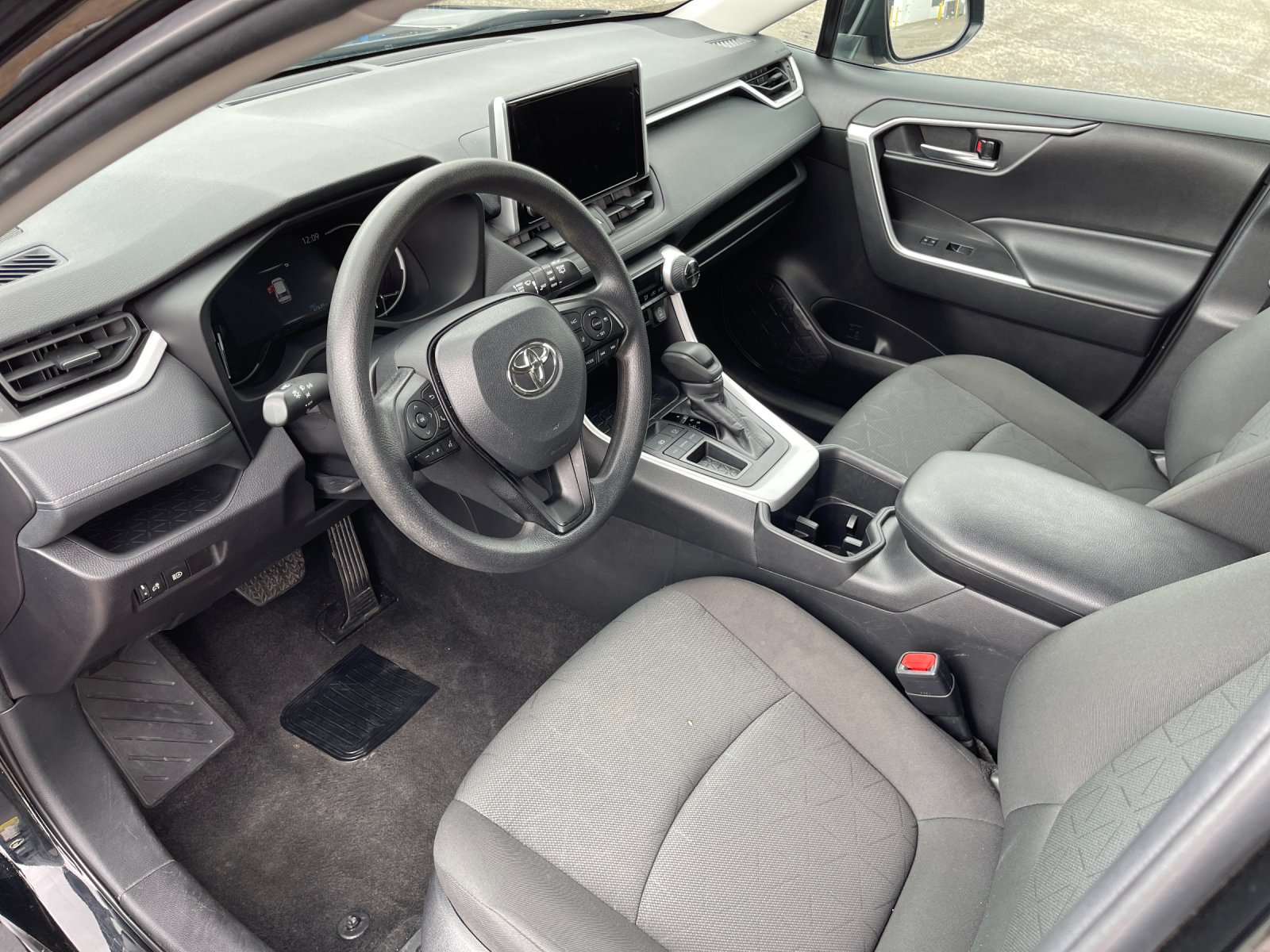 Used 2024 Midnight Black Metallic Toyota XLE image 10