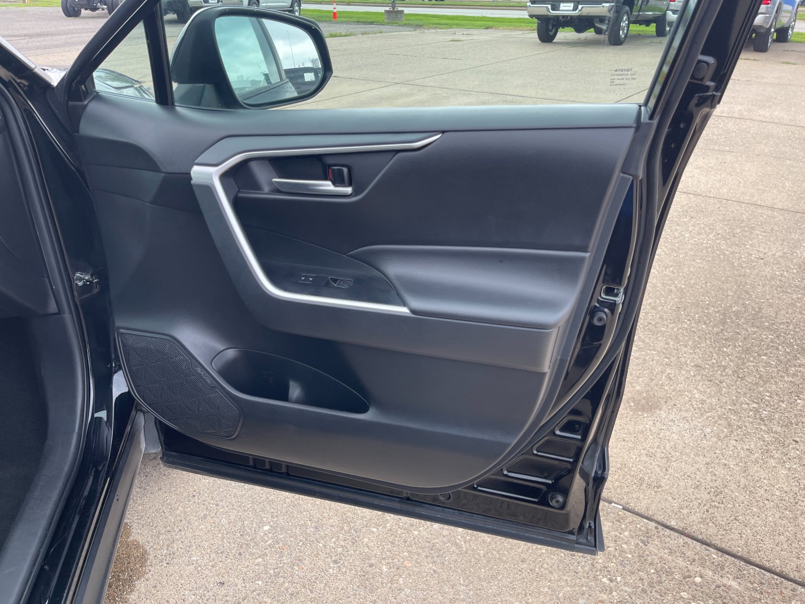Used 2024 Midnight Black Metallic Toyota XLE image 19