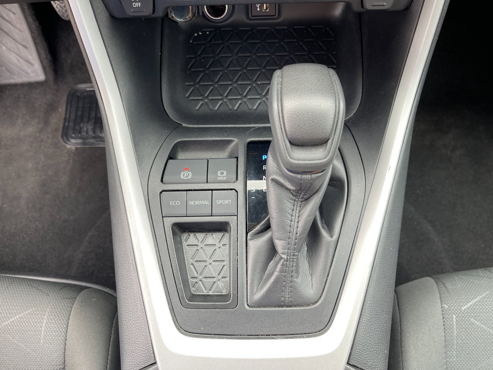 Used 2024 Midnight Black Metallic Toyota XLE image 24
