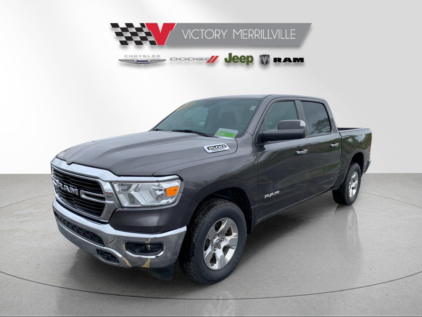 2020 RAM 1500 Big Horn/Lone Star 4x4 Crew Cab 5'7's photo
