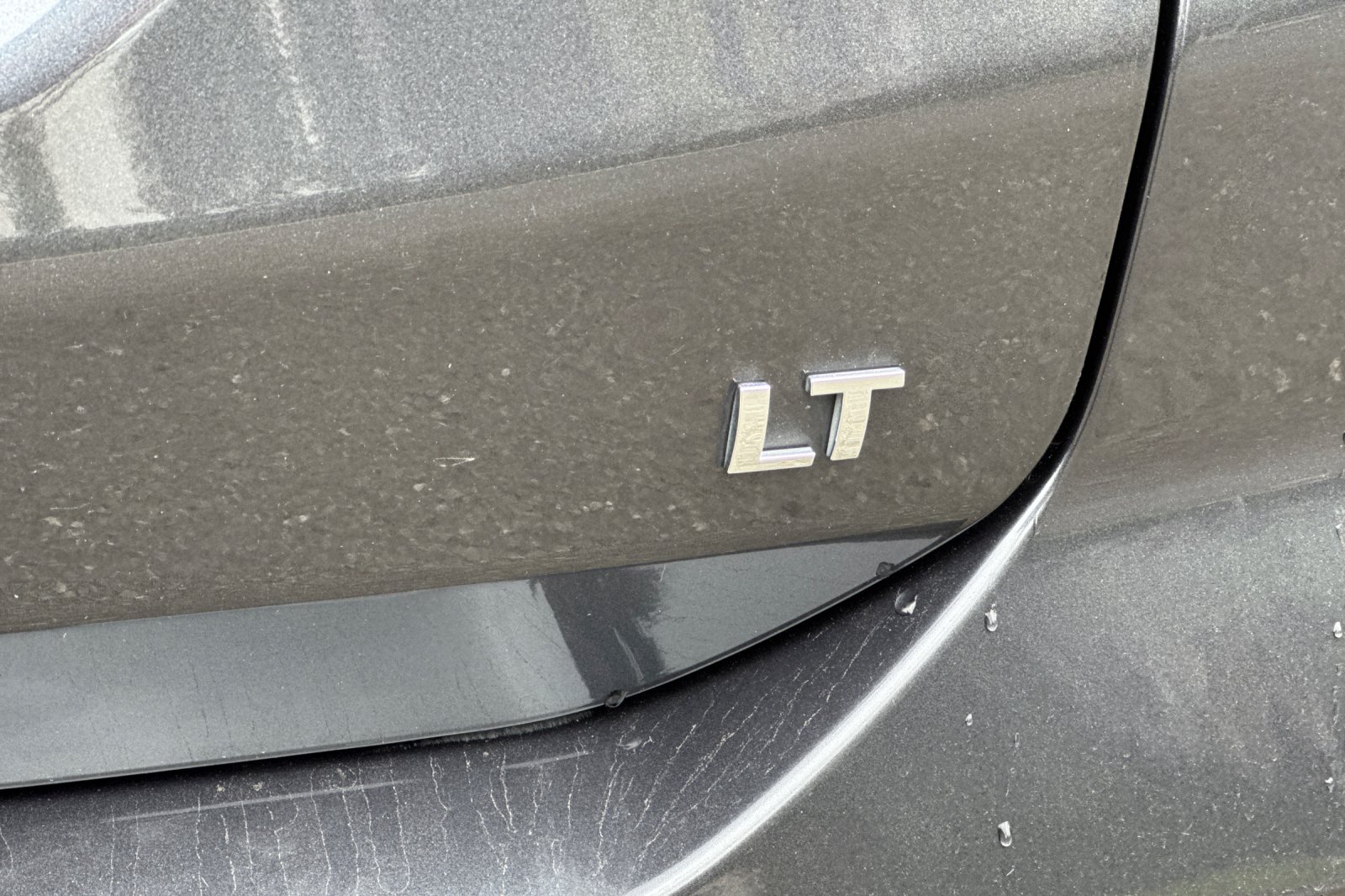 Used 2022 Gray Chevrolet LT image 25