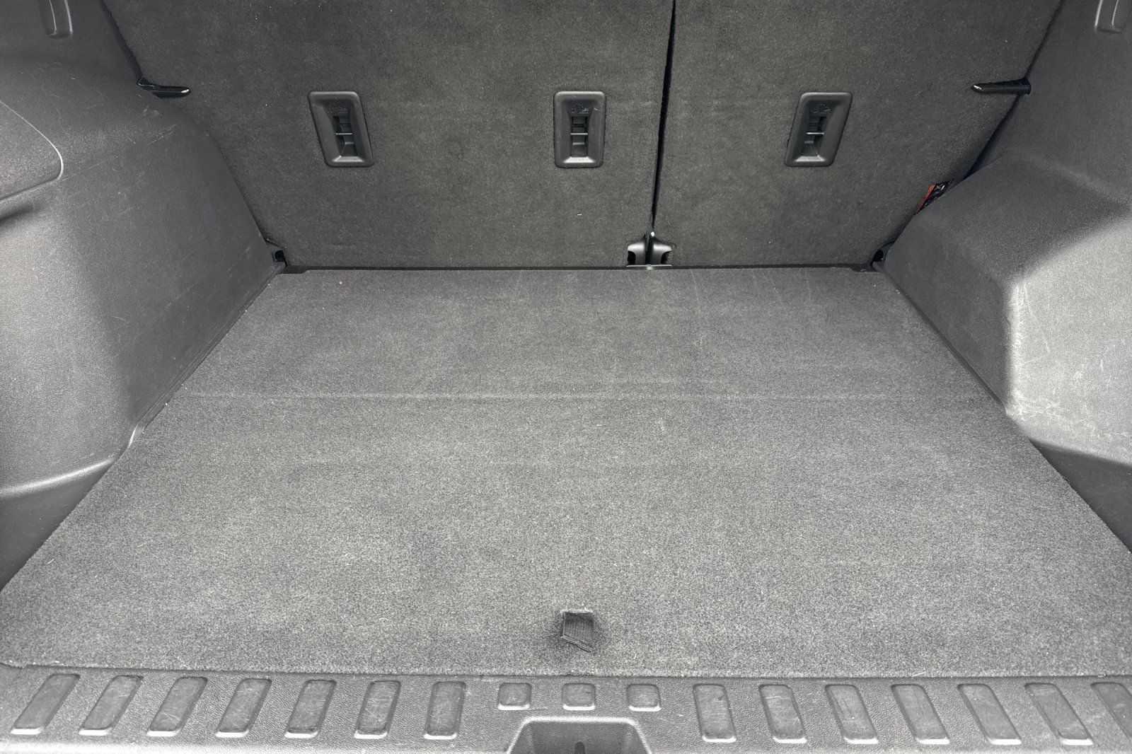 Used 2022 Gray Chevrolet LT image 14