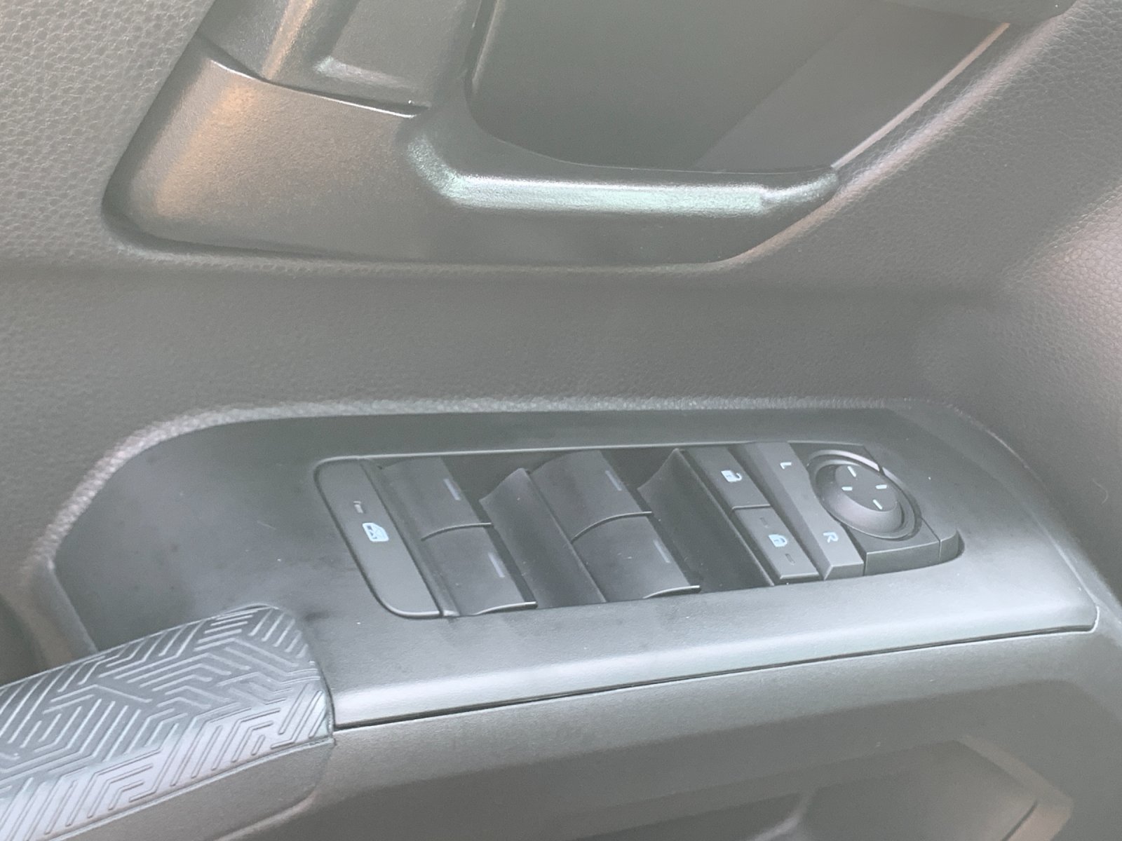 Used 2026 UNDERGROUND Toyota SR5 image 14