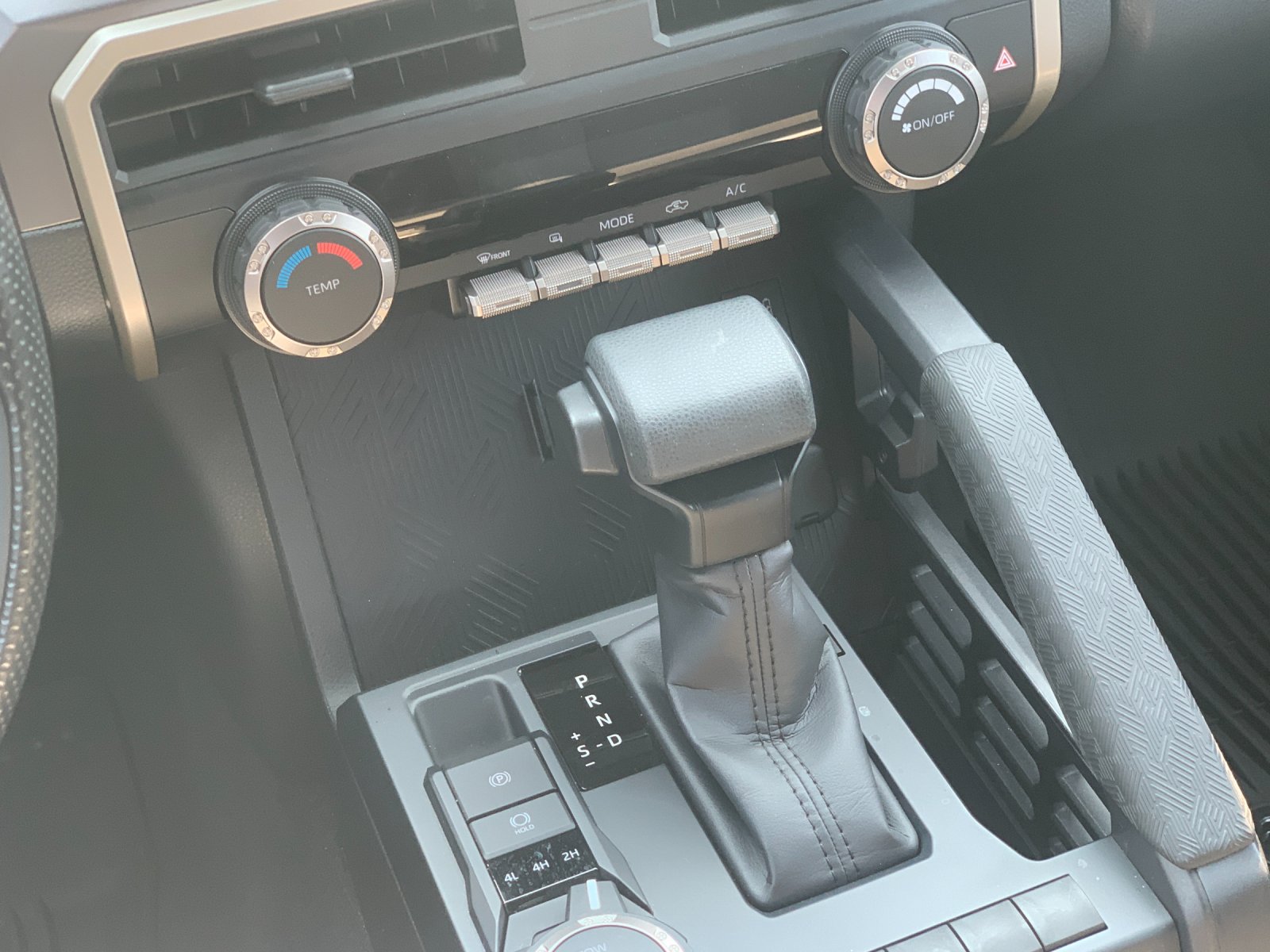 Used 2026 UNDERGROUND Toyota SR5 image 25
