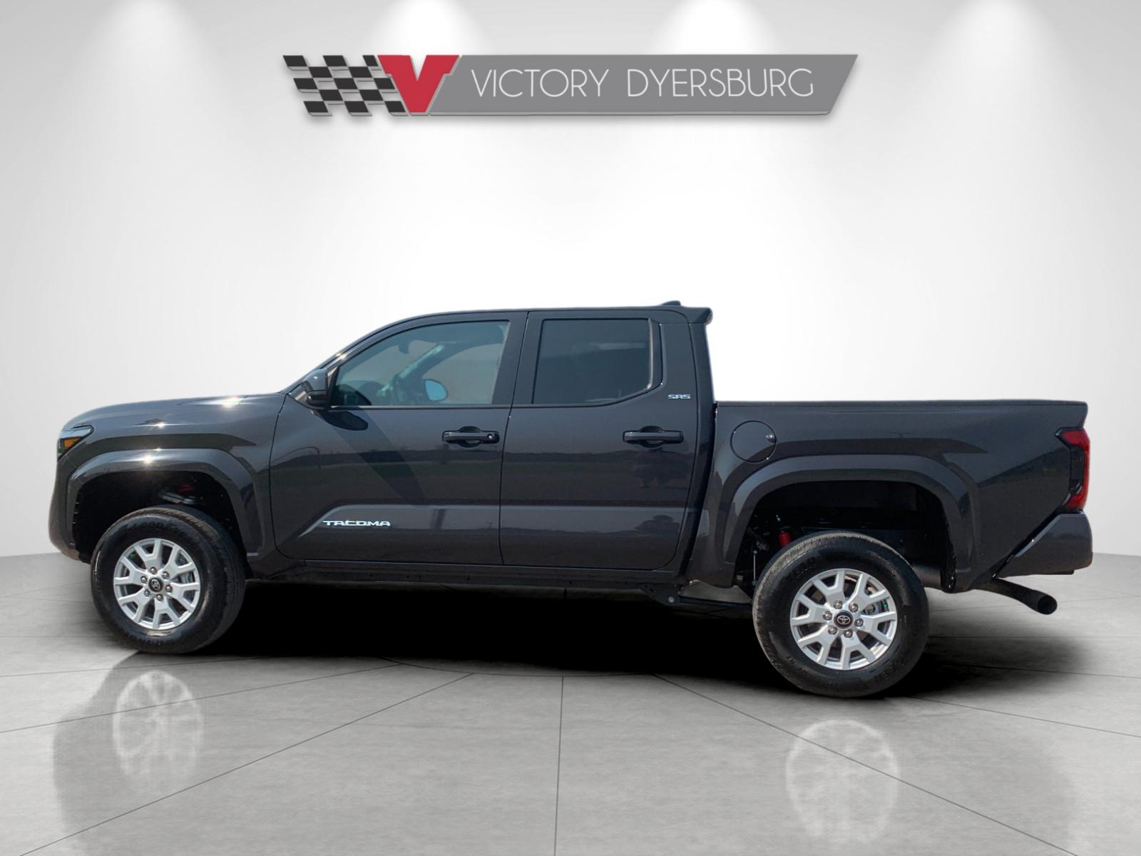 Used 2026 UNDERGROUND Toyota SR5 image 7