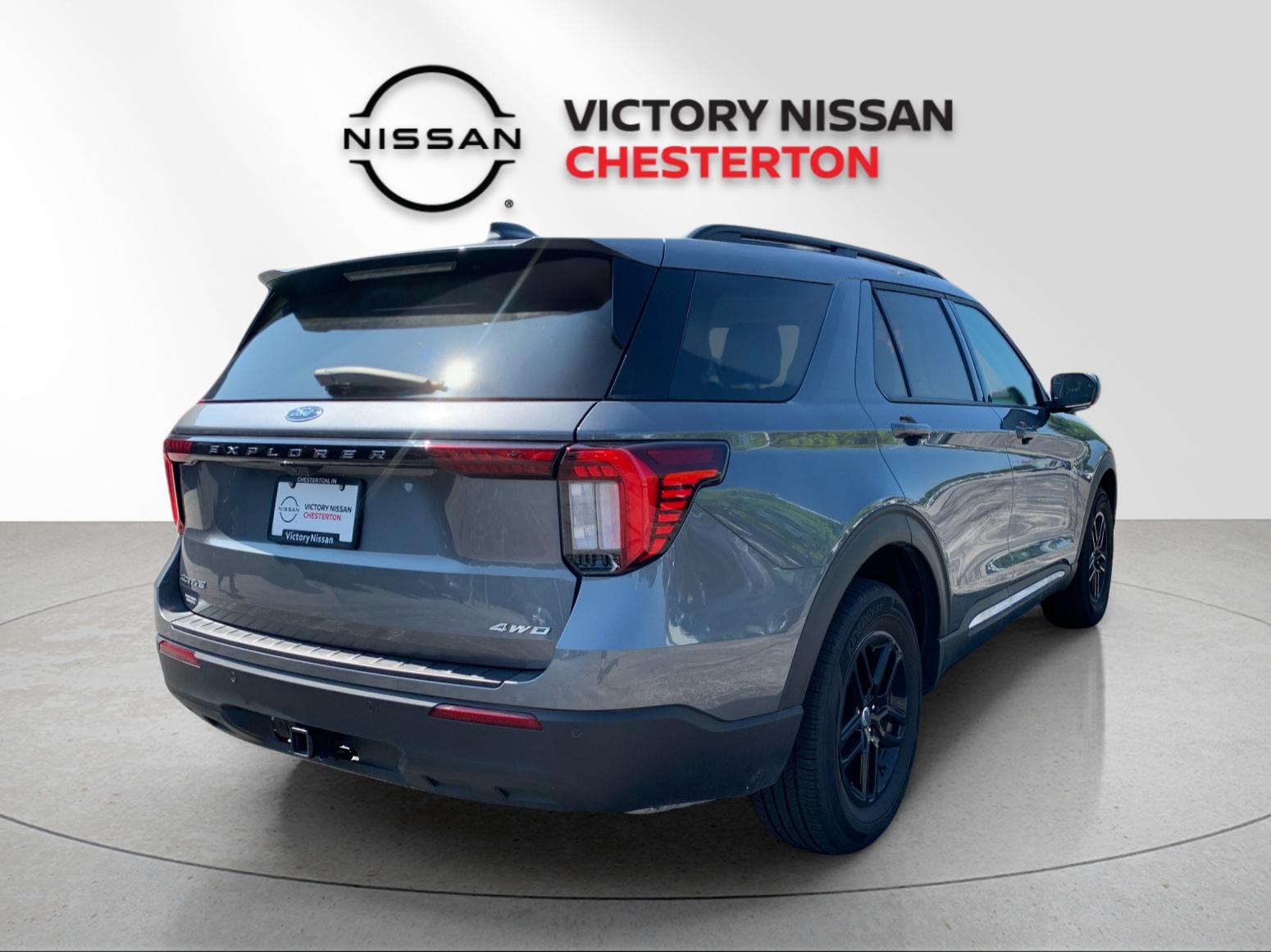 Used 2025 Gray Ford Active image 7