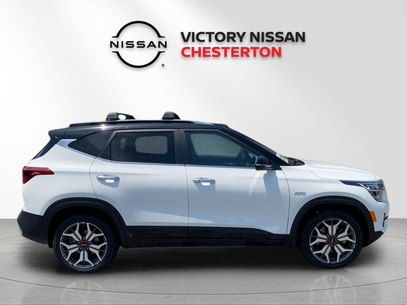 Used 2023 White Kia SX image 6
