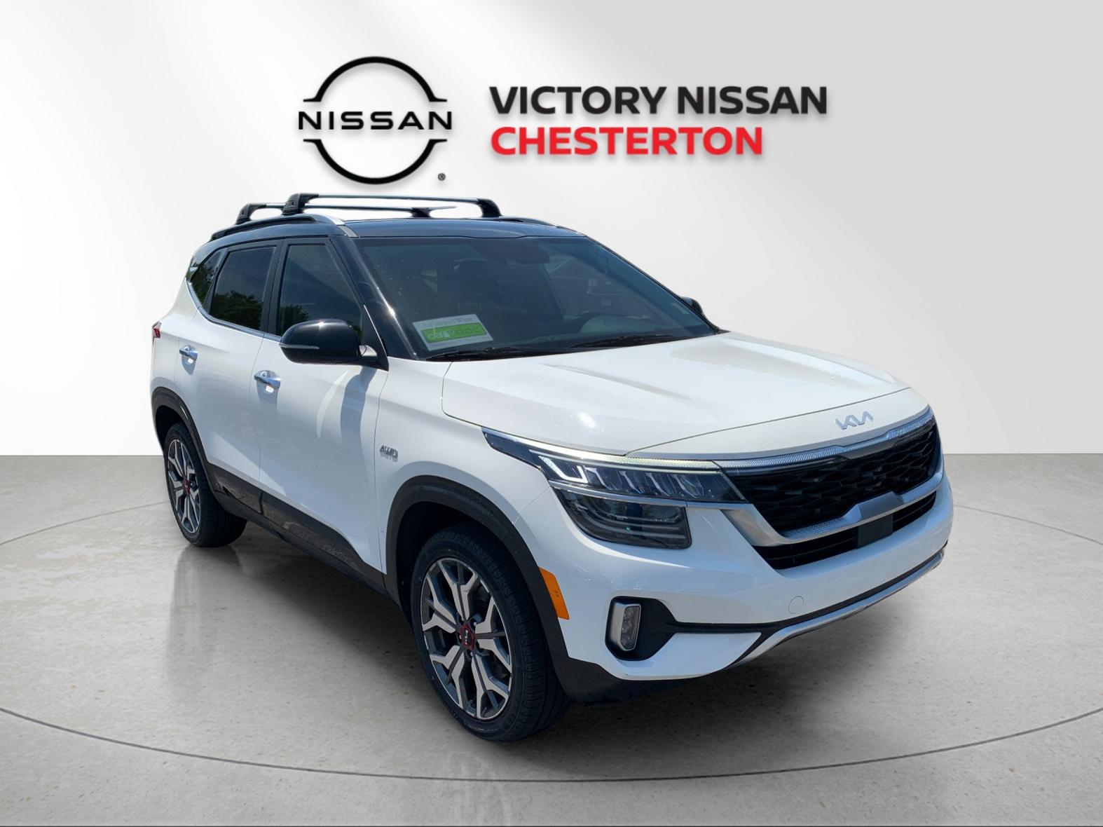 Used 2023 White Kia SX image 5