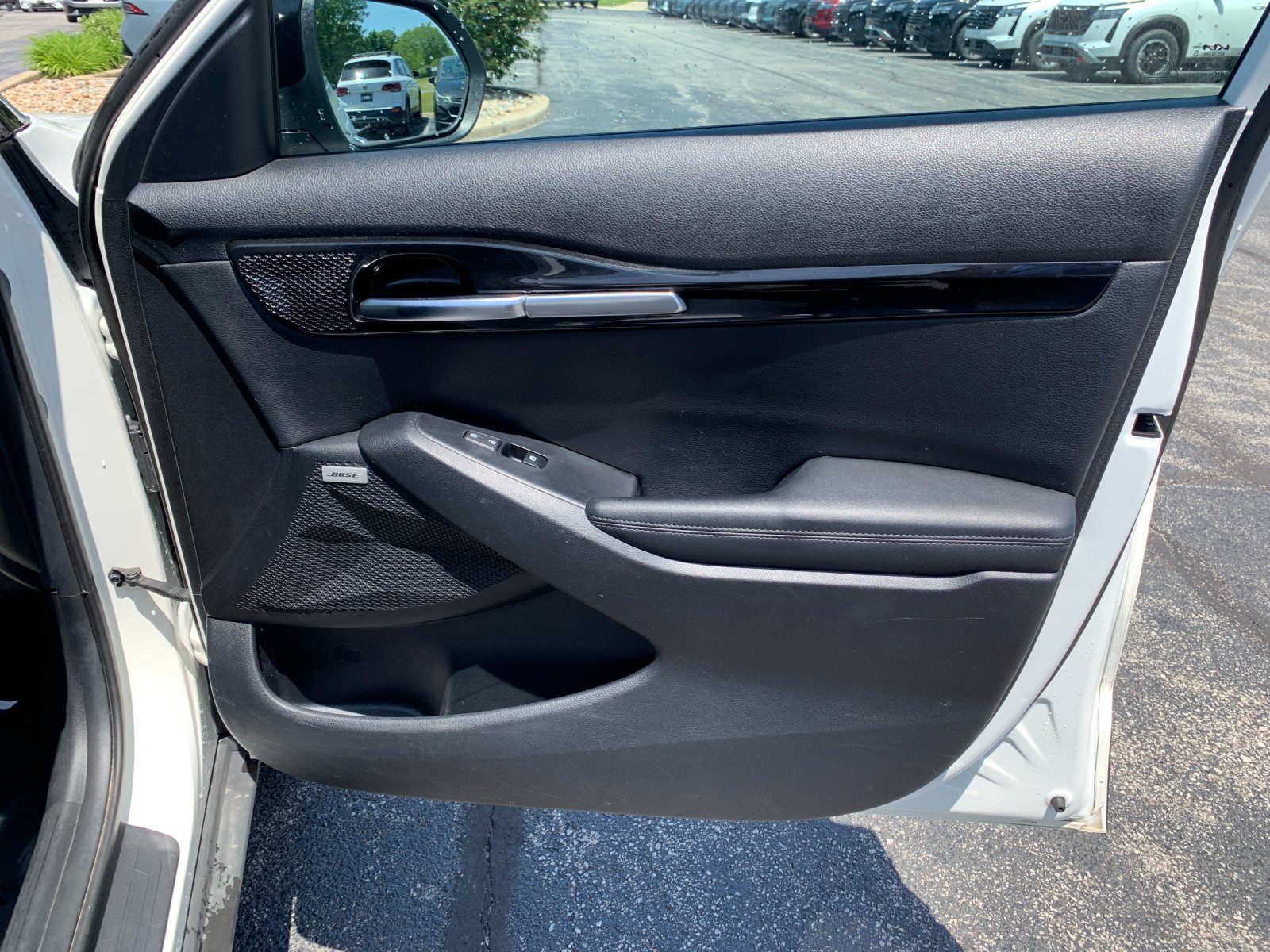 Used 2023 White Kia SX image 20
