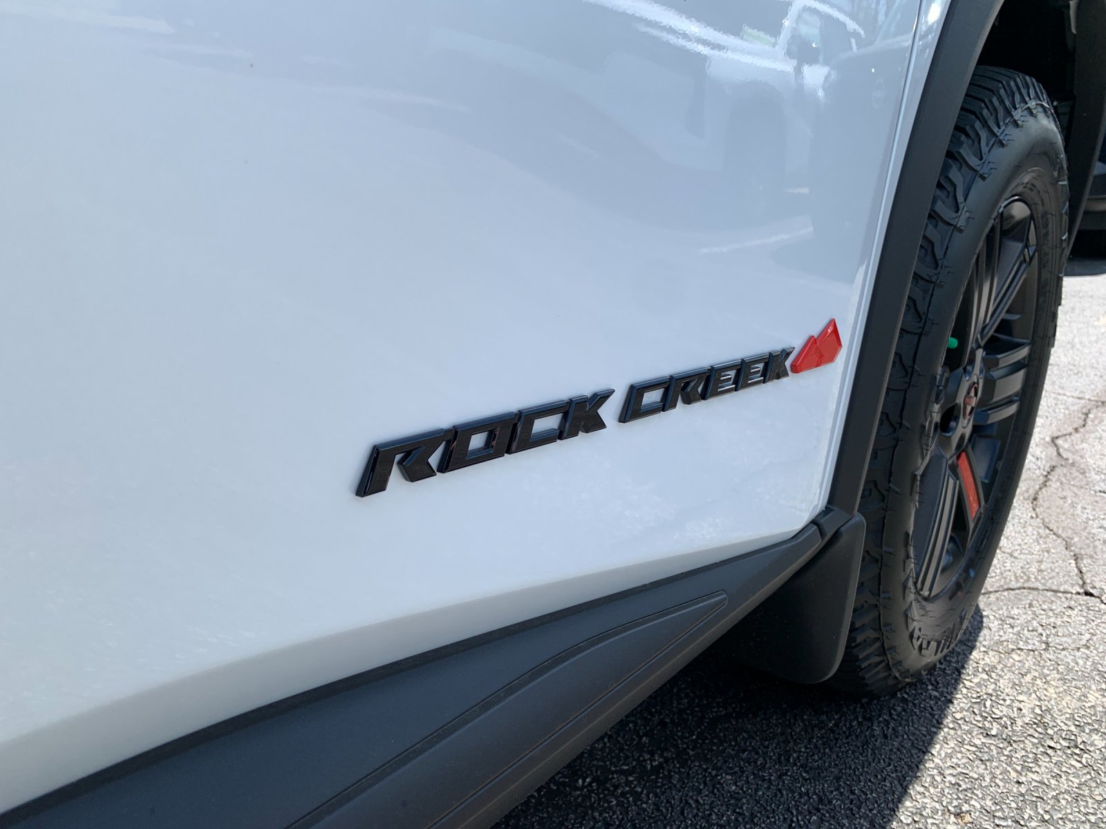 New 2026 Everest White Pearl TriCoat Nissan Rock Creek® image 32