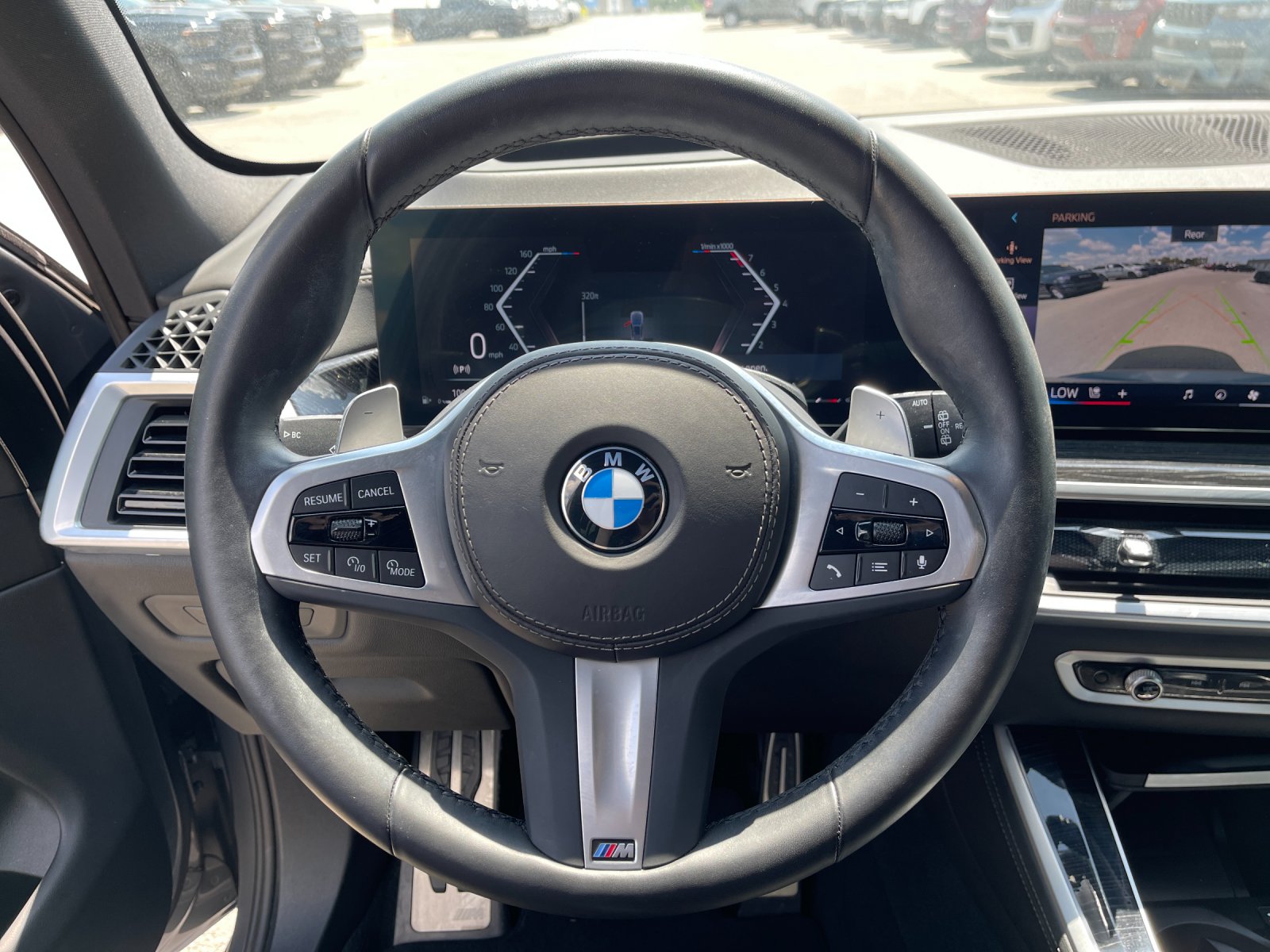 Used 2024 Gray BMW xDrive40i image 27