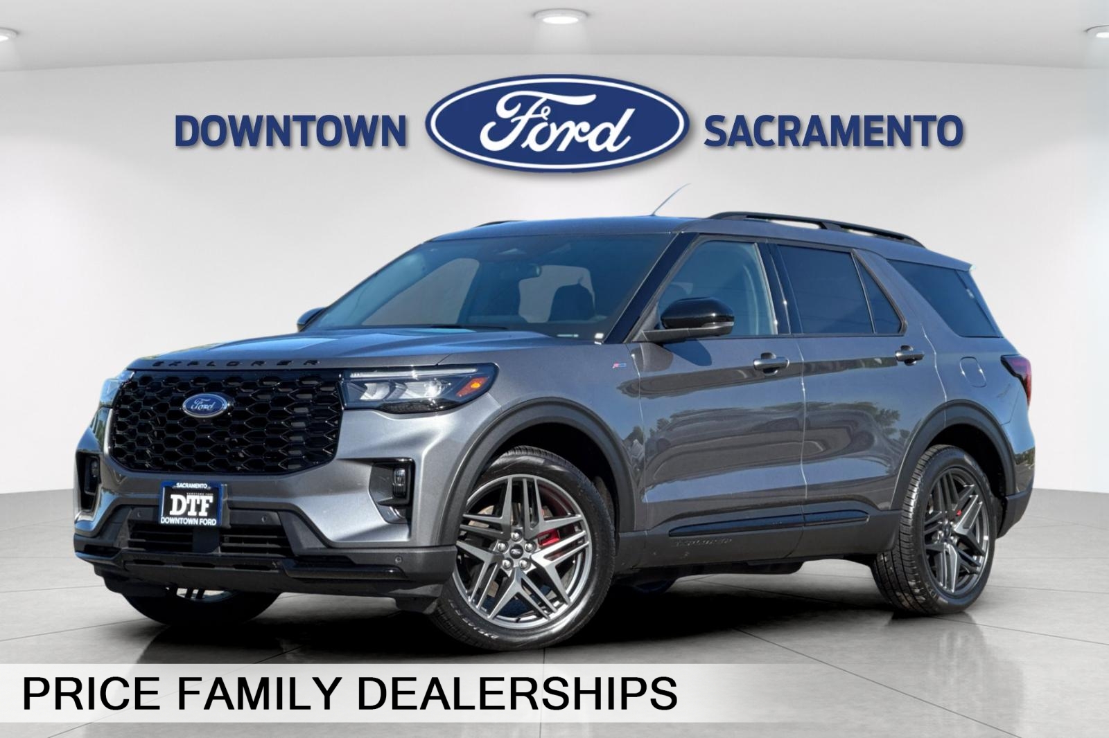 2025 Ford Explorer ST-LINE 4WD (PL535)'s photo