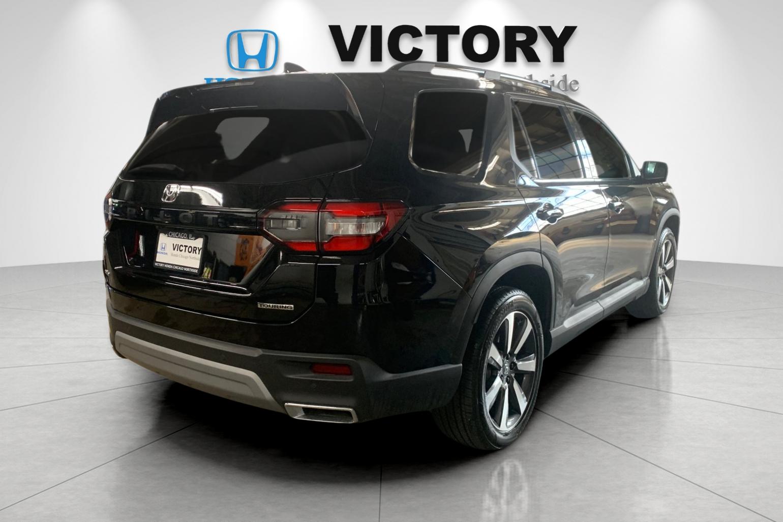 Certified Used 2025 Crystal Black Pearl Honda Touring image 3