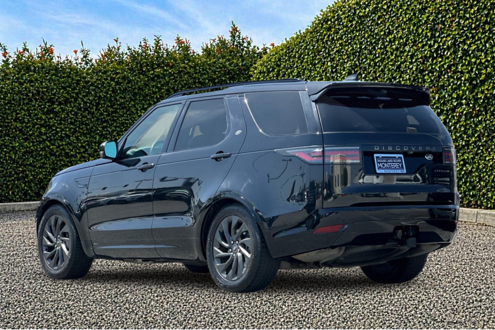 Used 2022  Land Rover S R-Dynamic image 6