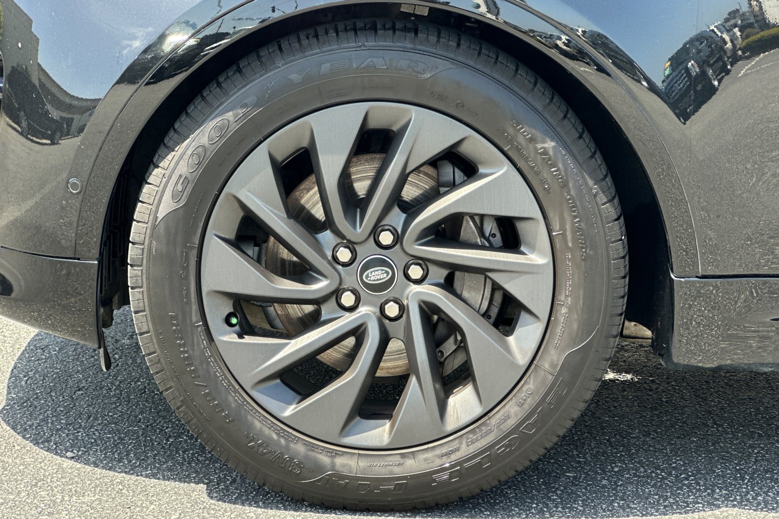 Used 2022  Land Rover S R-Dynamic image 36