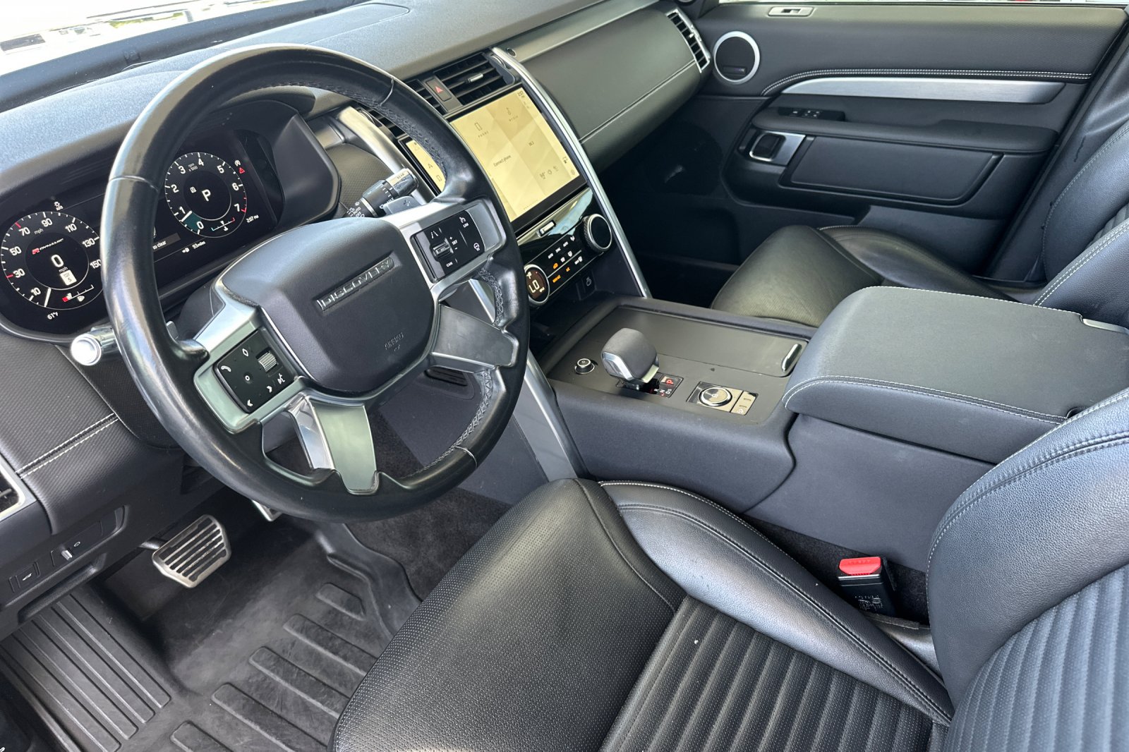 Used 2022  Land Rover S R-Dynamic image 11