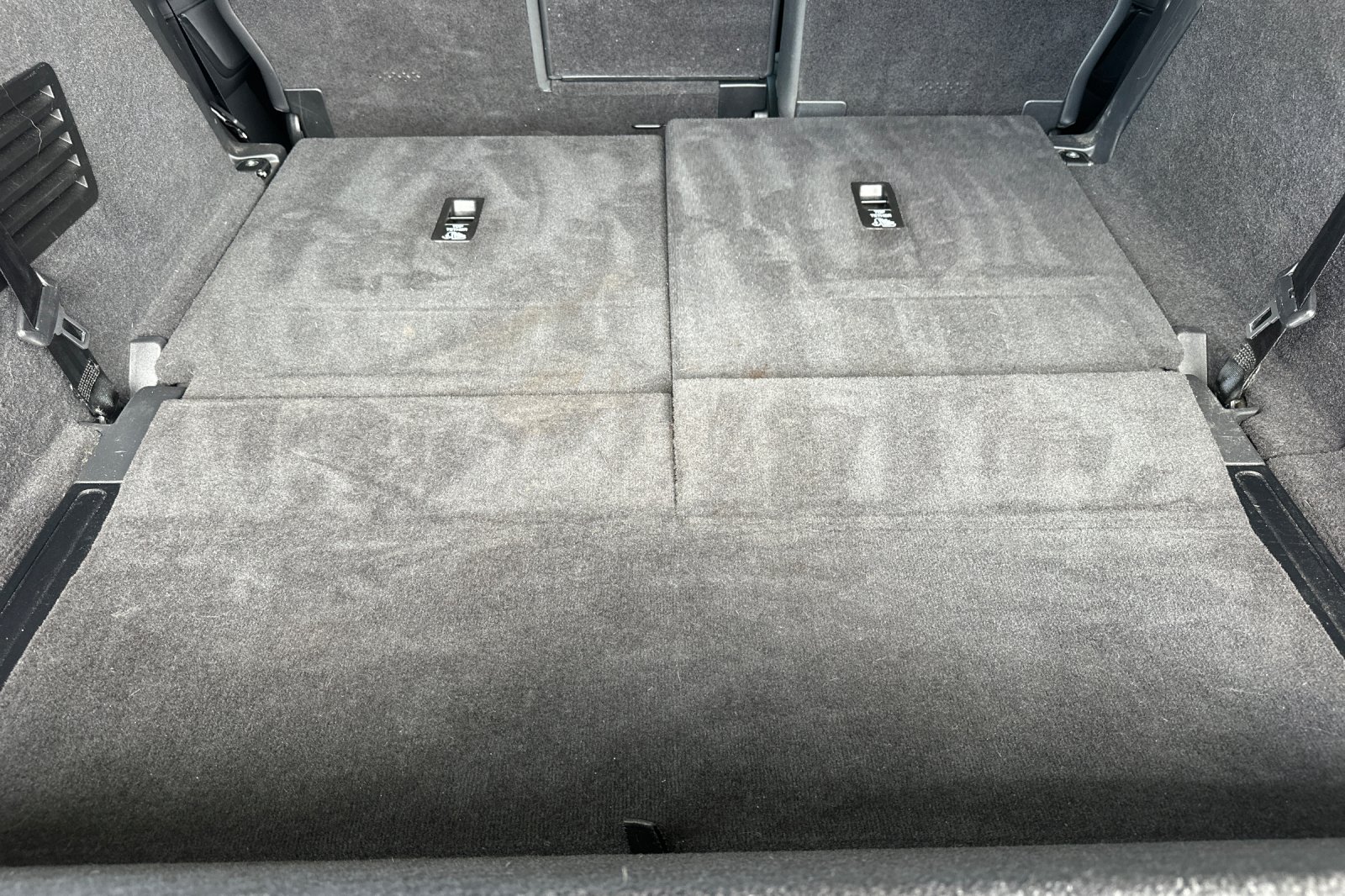 Used 2022  Land Rover S R-Dynamic image 19