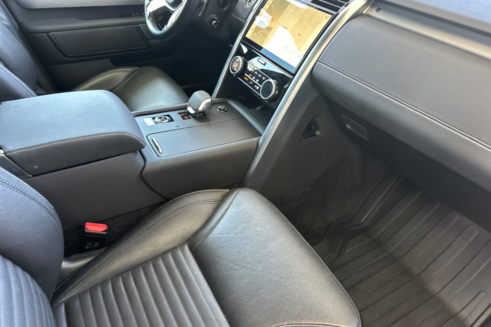 Used 2022  Land Rover S R-Dynamic image 20